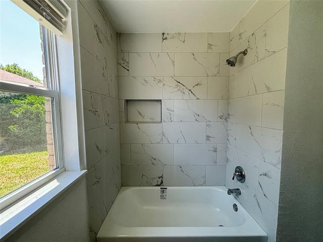 Building Photo - 1153 Tracy Ln