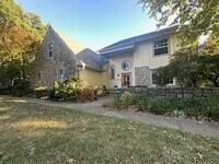 Building Photo - Upscale Secluded Oasis in Bixby - 5 Beds/3.5 Baths - Separate Mother-in-Law Quarters!