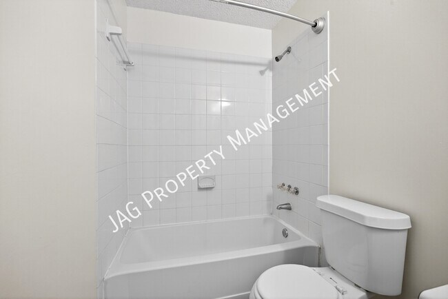 Building Photo - 1338 Gettysburg Dr