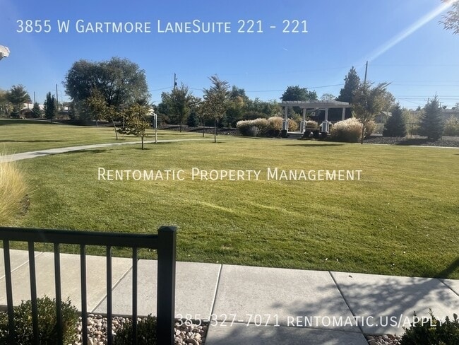 Building Photo - 3855 Gartmore Ln