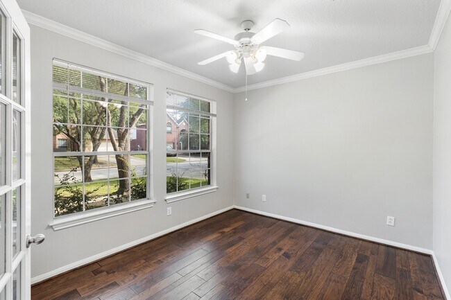 Building Photo - 22012 Royal Timbers Dr