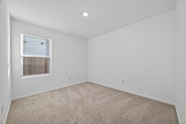 Building Photo - 3081 Majestic Sunrise Dr