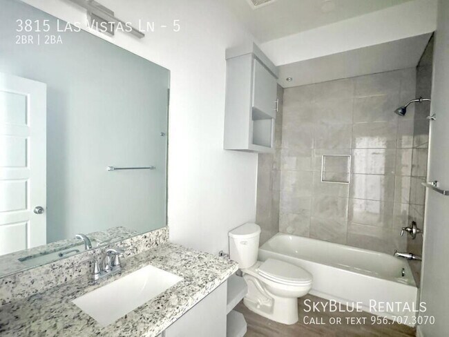 Building Photo - 3815 Las Vistas Ln