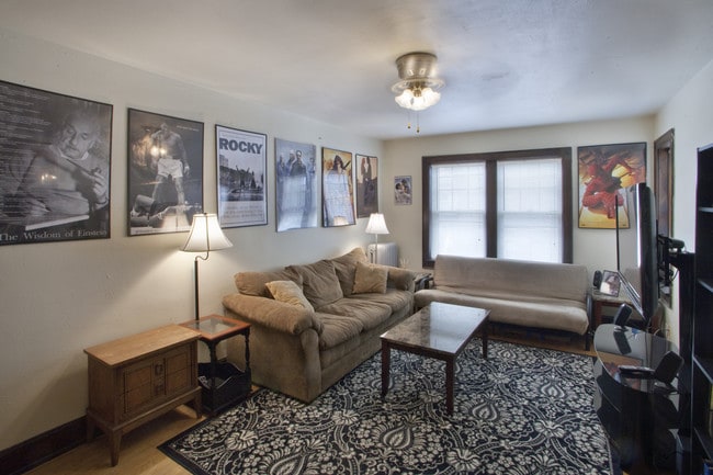 Building Photo - 1805 E. Park Pl.