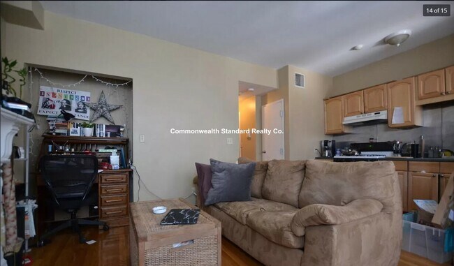 Building Photo - 17 Highgate St