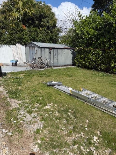 Building Photo - 311 SW 44th Ave