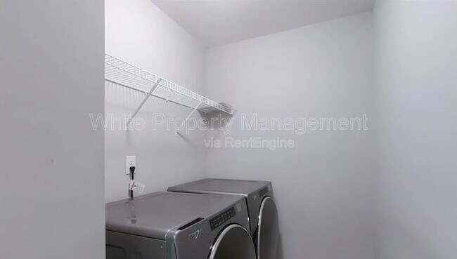 Building Photo - 1525 Lilly Springs Pl