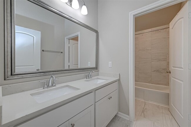 Building Photo - 16235 Rattlesnake Run Trail Trl