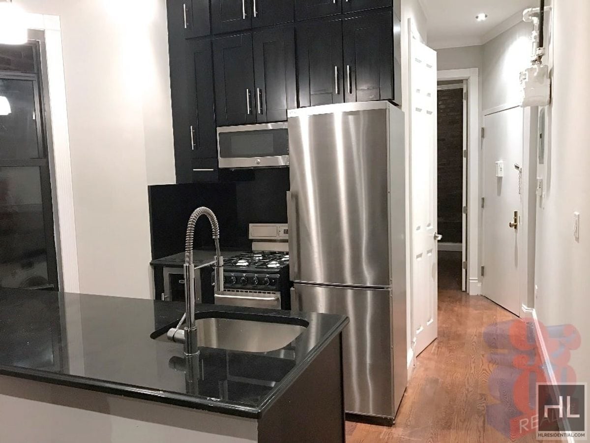 Building Photo - Avenue B