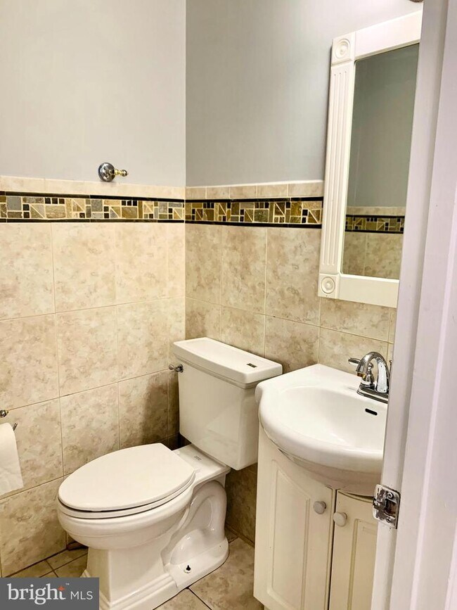 Building Photo - 18164 Royal Bonnet Cir