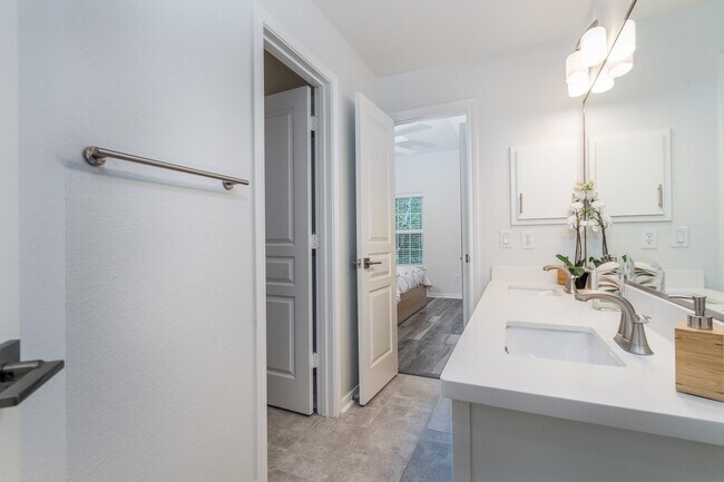 Building Photo - 11 Dahlia Trail Pl