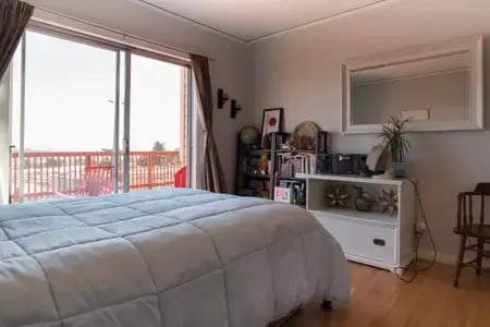 Guest bedroom - 295 Oxford St