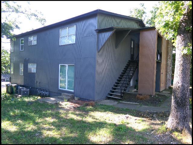 Building Photo - 1807 Sanford Dr