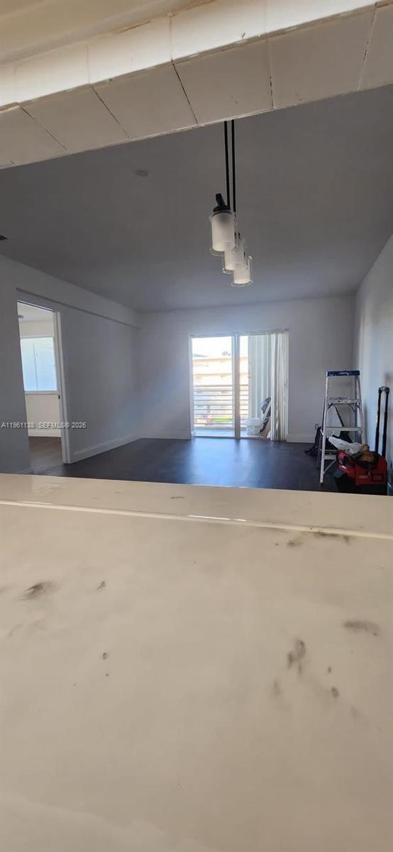 Building Photo - 2640 Garden Dr S