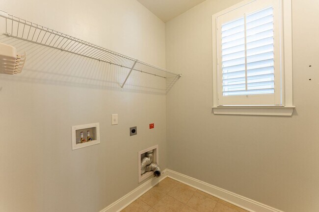 Building Photo - 3 Bedroom 2.5 Bath House in Boltons Landing - West Ashley