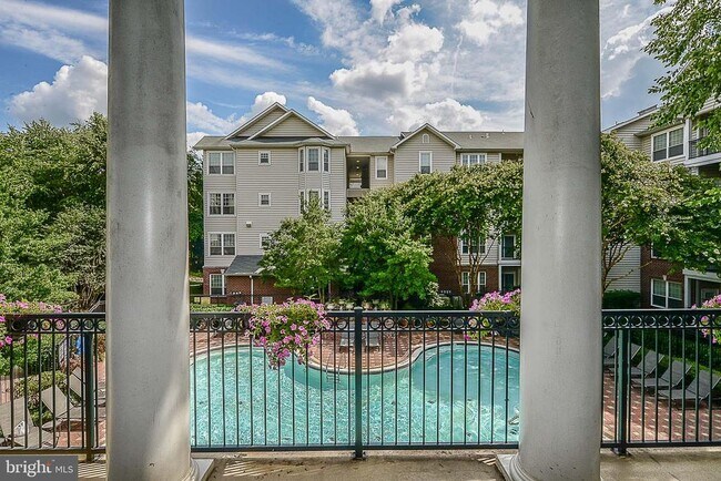 Building Photo - 1570 Spring Gate Dr.