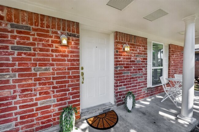 Building Photo - 29210 Binefield St