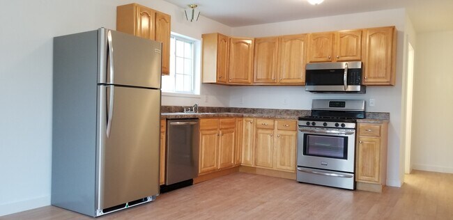 Kitchen - 73 Jersey St