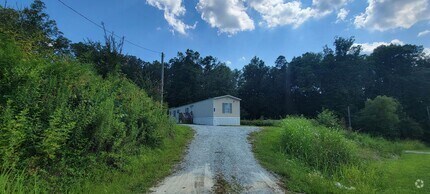Building Photo - Ready to Move in