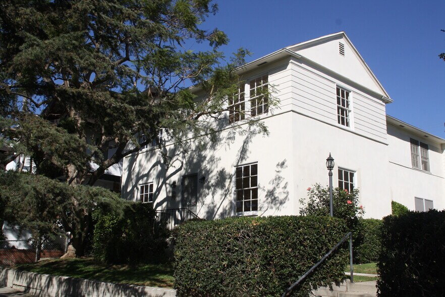Building Photo - 845 14th St