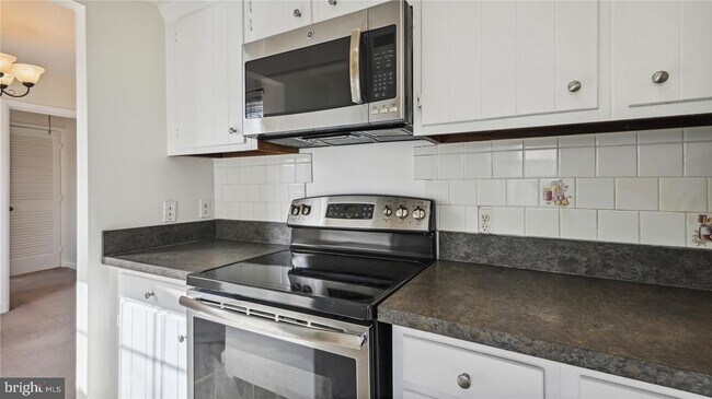 Building Photo - 3529 S Utah St