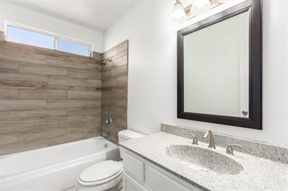 Building Photo - 961 W Fogal Way