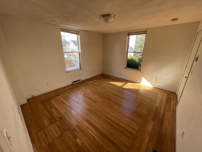 Room 1 - 45 Kirtland St