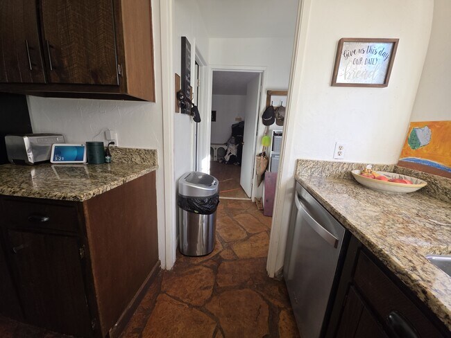 Building Photo - 5040 Wilson Hill Rd