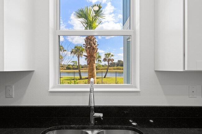 Building Photo - 4416 Longwood Lk Sq