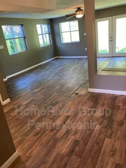 Building Photo - 221 Caruso Dr