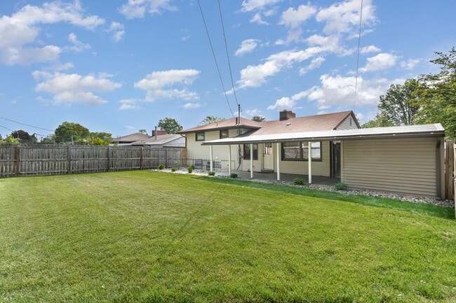 Building Photo - 24 Cornell Dr