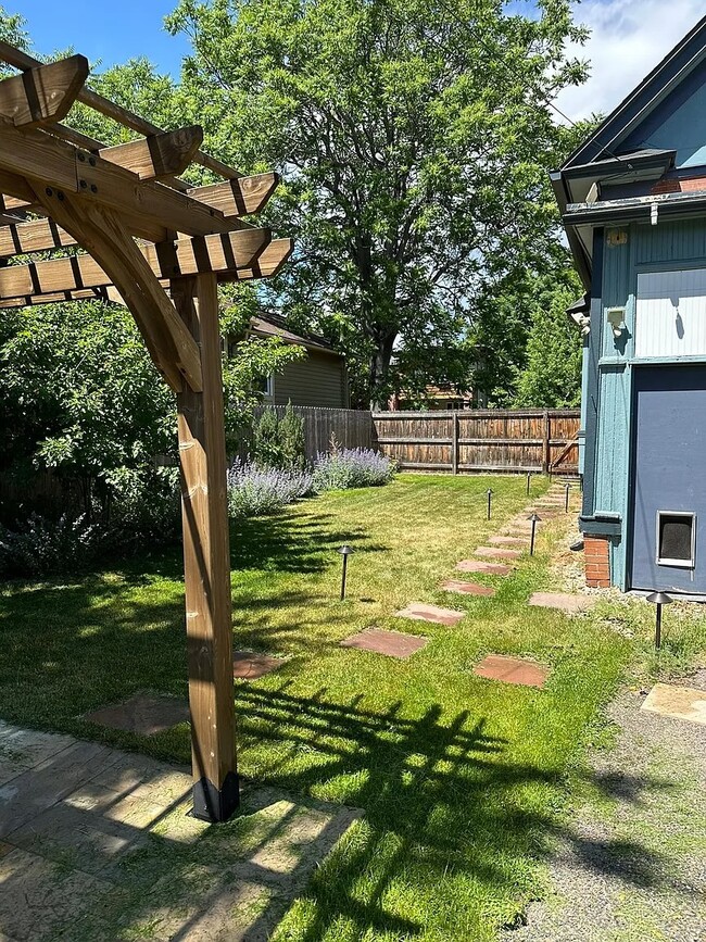 Building Photo - 4188 Winona Ct