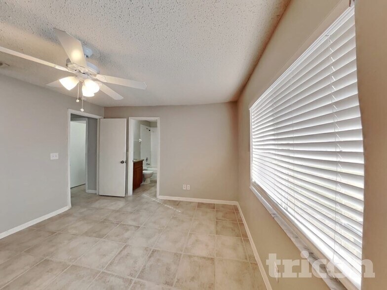 Building Photo - 13228 Pike Lake Dr