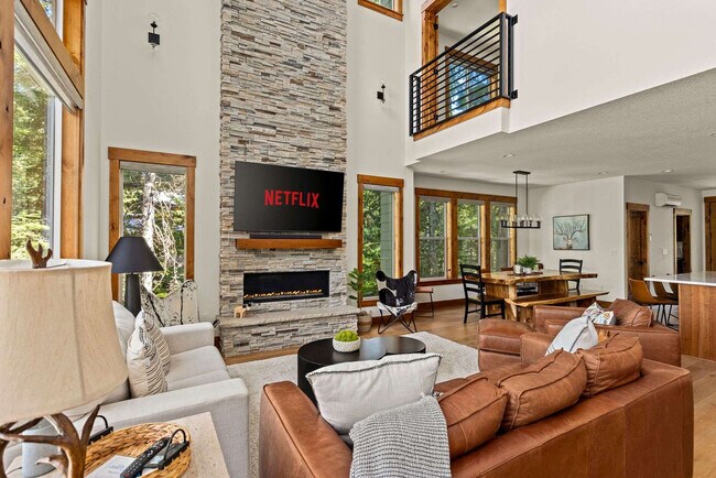 Building Photo - 89192 US-26