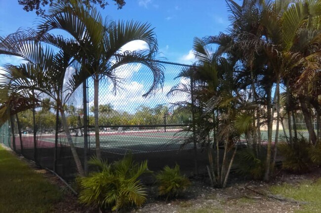 Building Photo - 8600 SW 133rd Avenue Rd