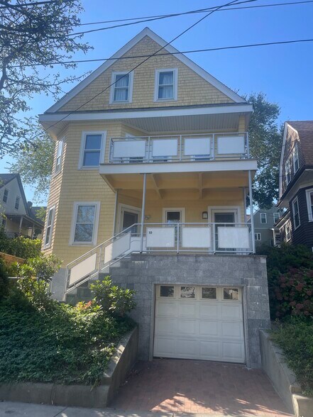 Building Photo - 10 Packard Ave