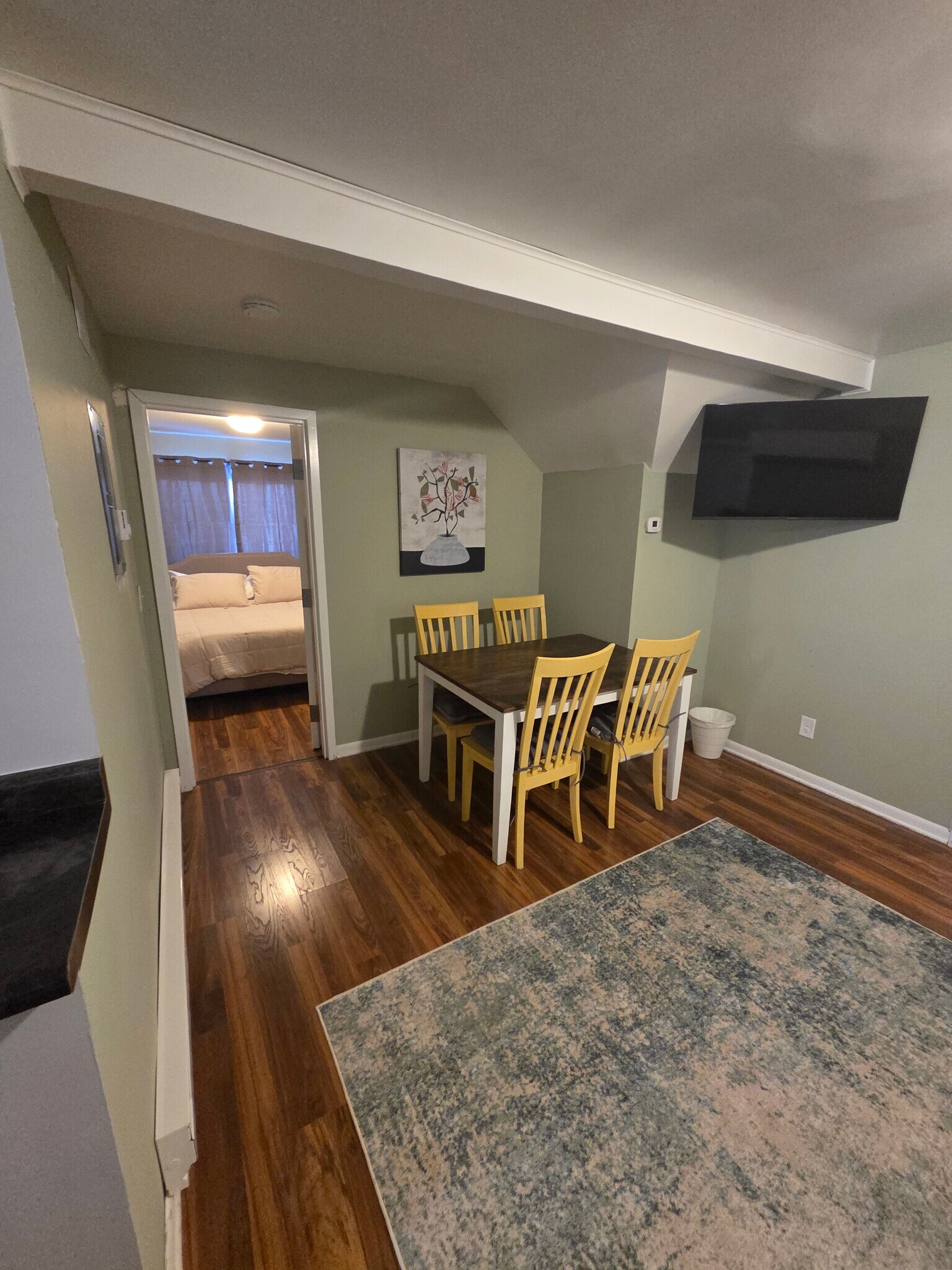 Building Photo - 335 Shakopee Ave E