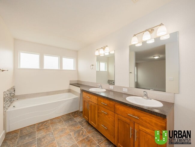 Building Photo - Clean, Comfortable Home in a Great Spokane Valley Location!