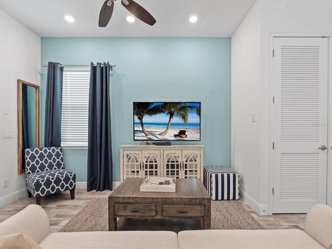 Building Photo - 8092 Knee Deep Rd