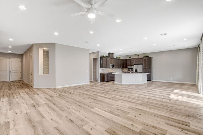 Building Photo - Bermuda & Pyle