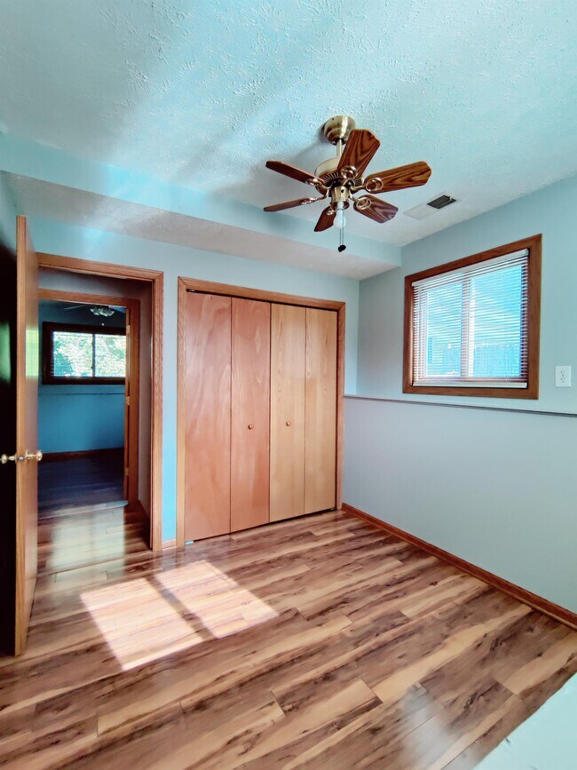 Building Photo - 1362 Grace Cir