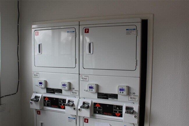 Building Photo - 3316 Guadalupe St