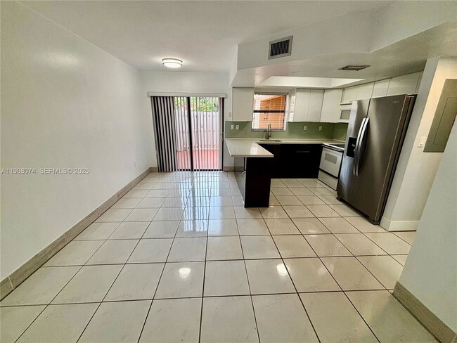Building Photo - 11820 SW 80th St