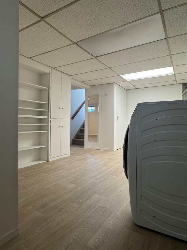 Building Photo - 371 White Birch Ln