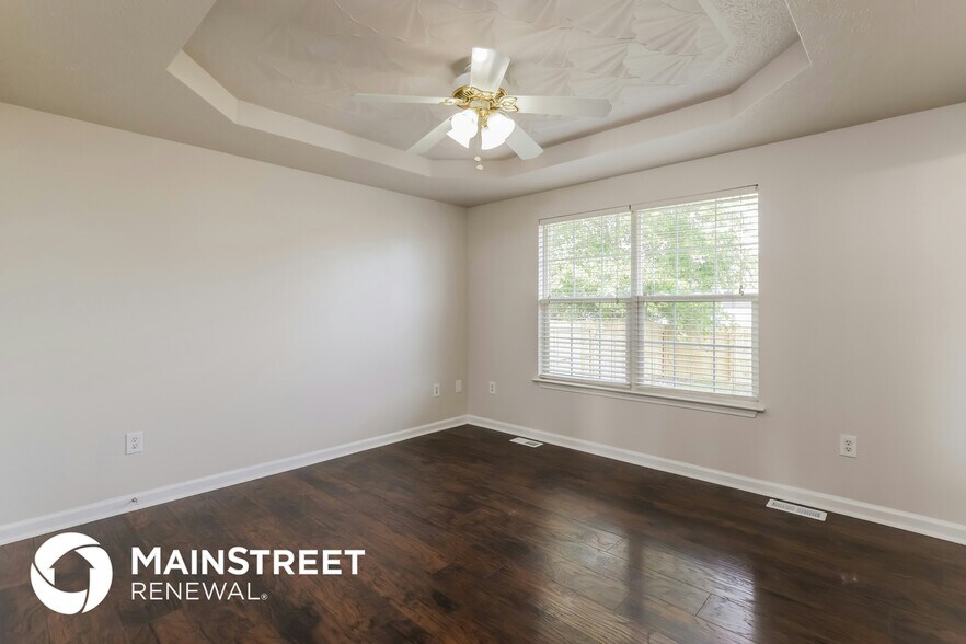 Building Photo - 161 Drake Dr