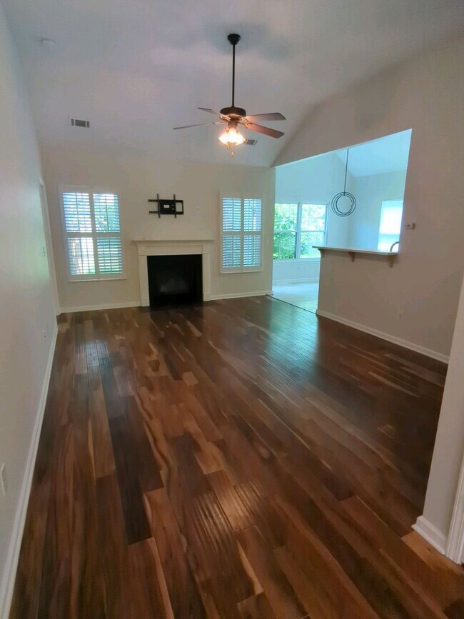 Building Photo - 8253 Ramstone Way
