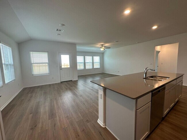 Building Photo - 328 Golden Grove Pkwy