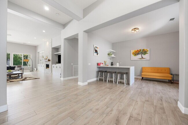 Building Photo - 49392 Hohokam River St