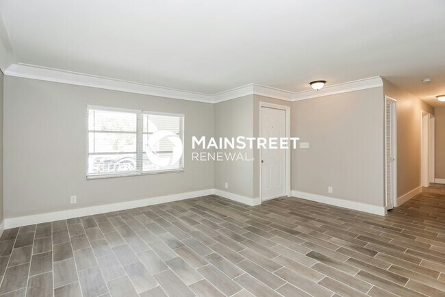 Building Photo - 4 Bedroom Pet-Friendly Home in Coral Springs, FL with Main Street Renewal
