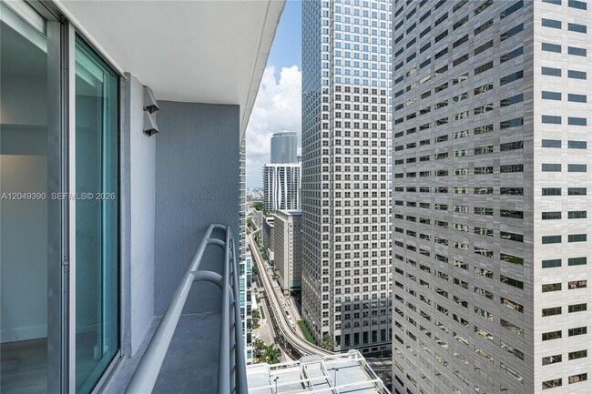 Building Photo - 325 S Biscayne Blvd
